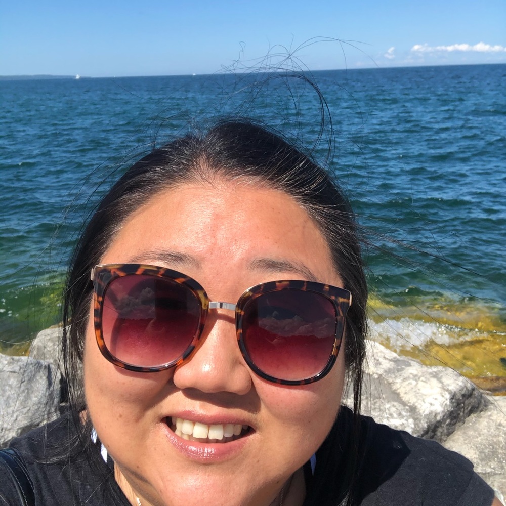 Meet your Posher, Aimee